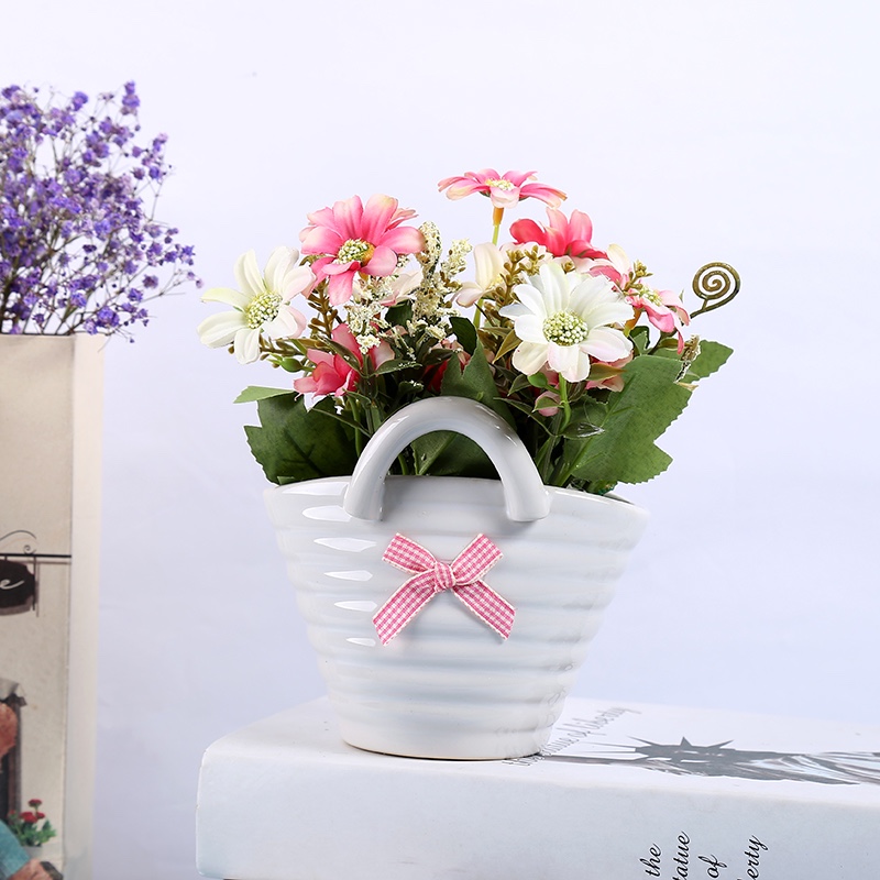 Ceramic hand-held basket simulation flower set decoration piece Item Picture