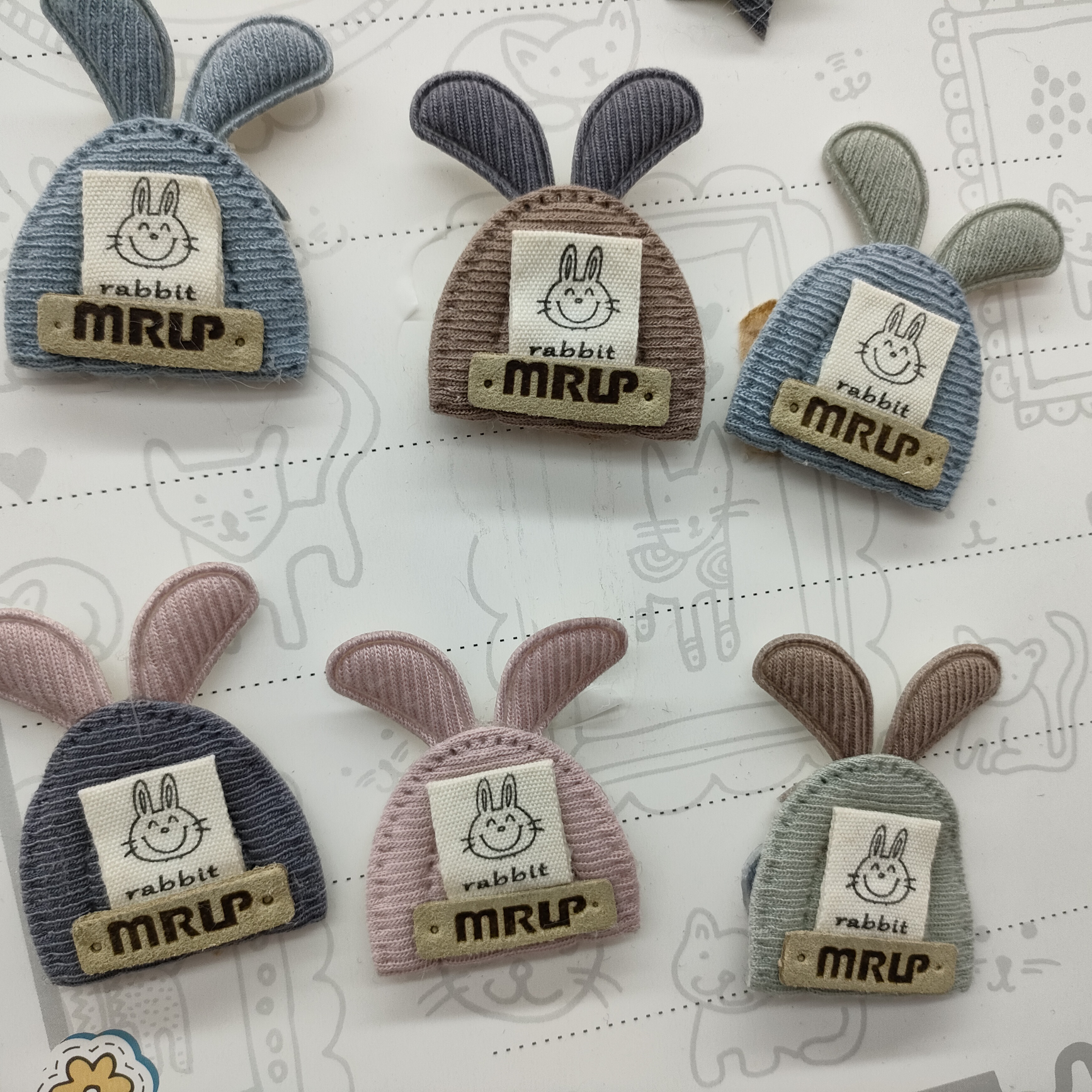 Half round rabbit ear tag