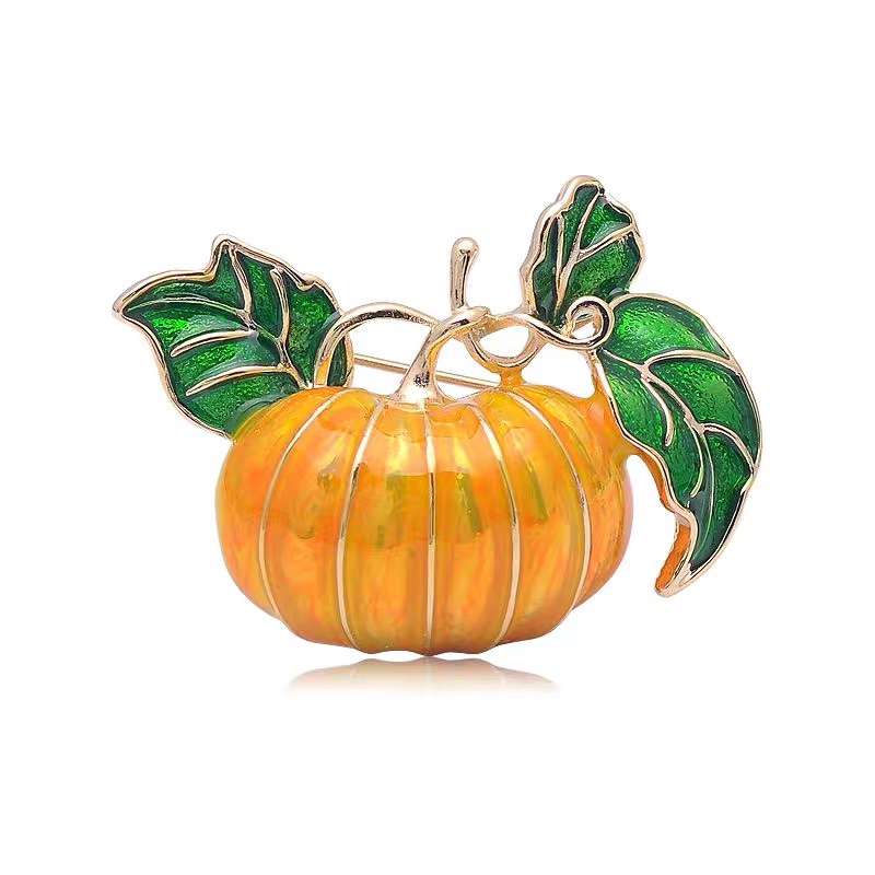 Pumpkin brooch