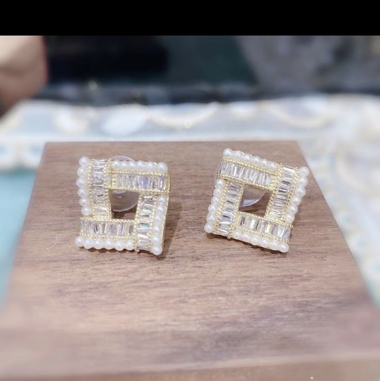 Earrings 0073 thumbnail