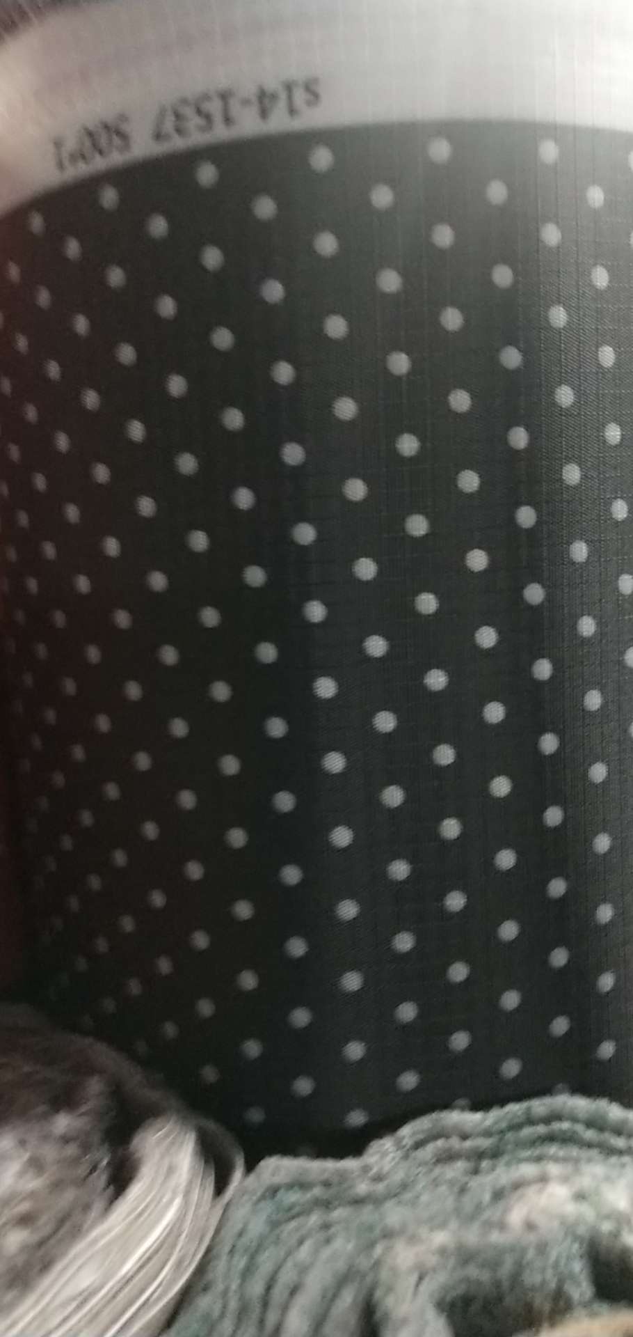 厂家直销，热销新款，大量现货高中低档箱包沙发鞋材面料17号色产品图