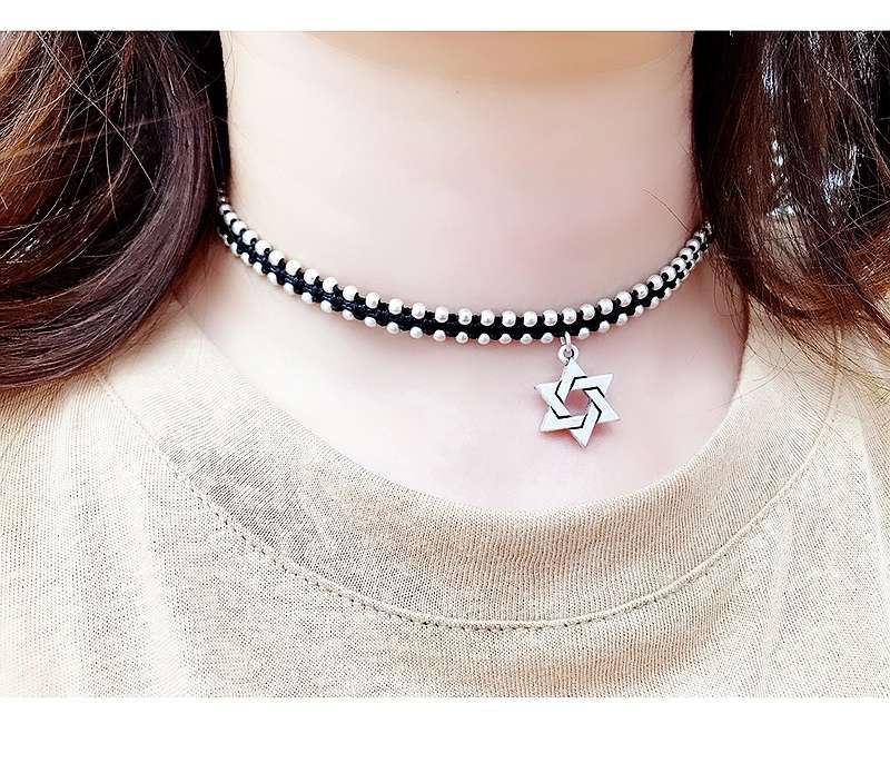 Jingpo Li Jewelry, Thai hand-woven hollow hexagonal star elephant collarbone chain, women's retro vintage rose necklace, imitation silver matching jewelry series Application Scenario