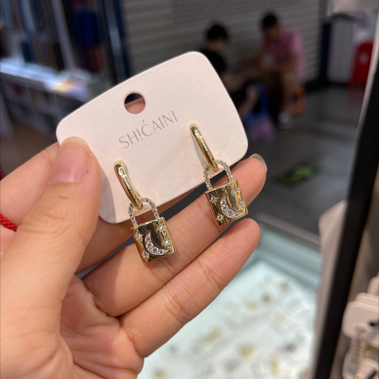 锁头耳环