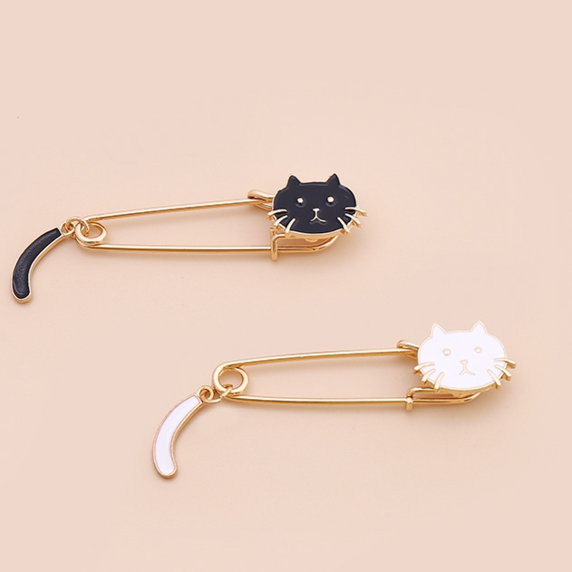 Kitten pin