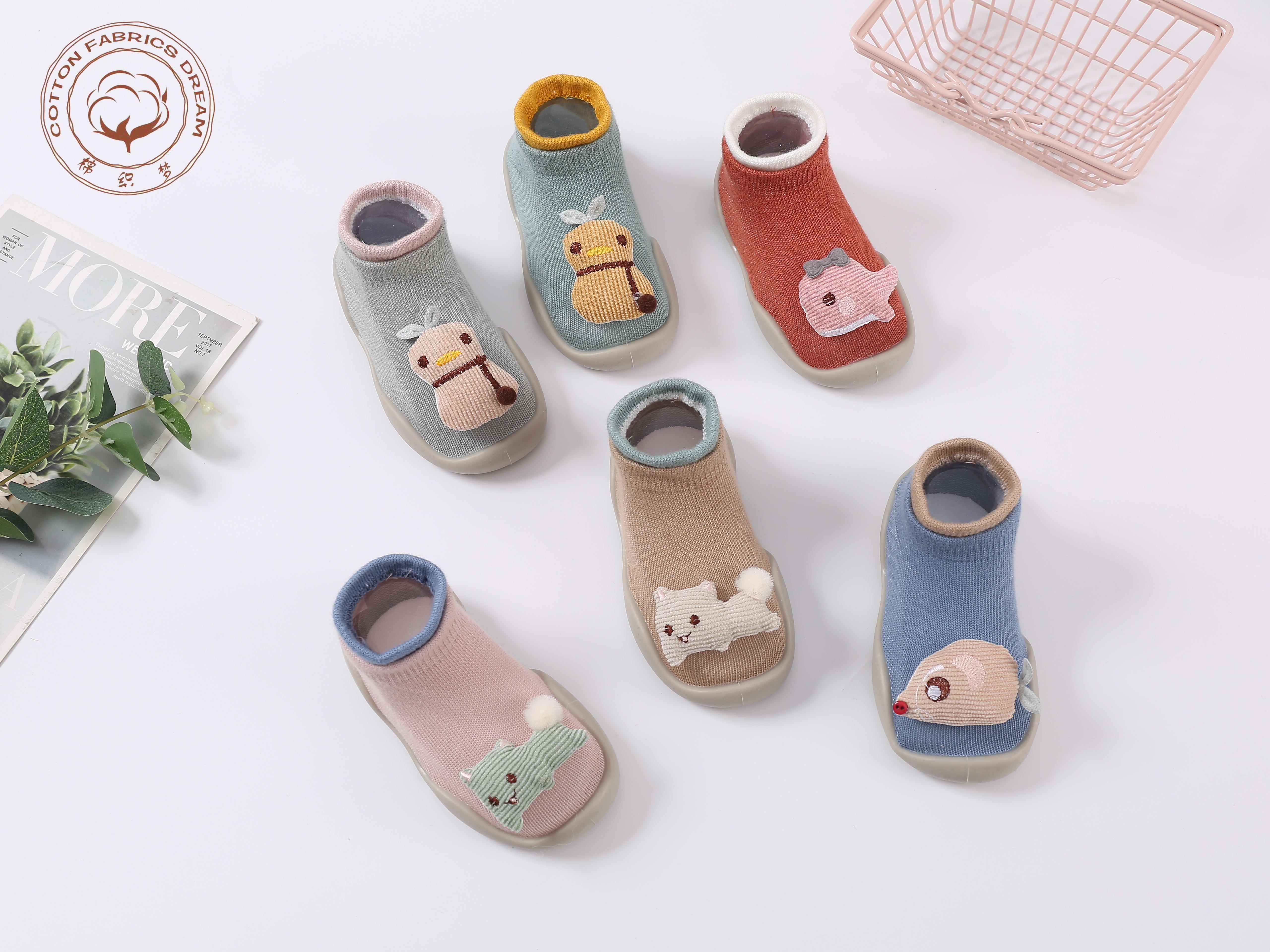 【棉织梦】新品上市 ！宝宝学步鞋1-3岁 时尚学步胶鞋袜 鞋底柔软 防滑！四季可穿不勒脚不掉跟一件代发新品软底鞋子产品图