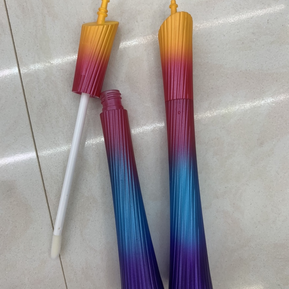Little Waist lip gloss tube