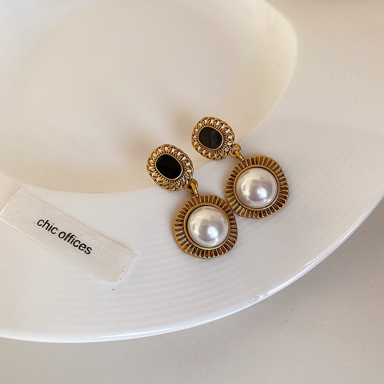 Vintage gold charm black glass white pearl earrings, French style.