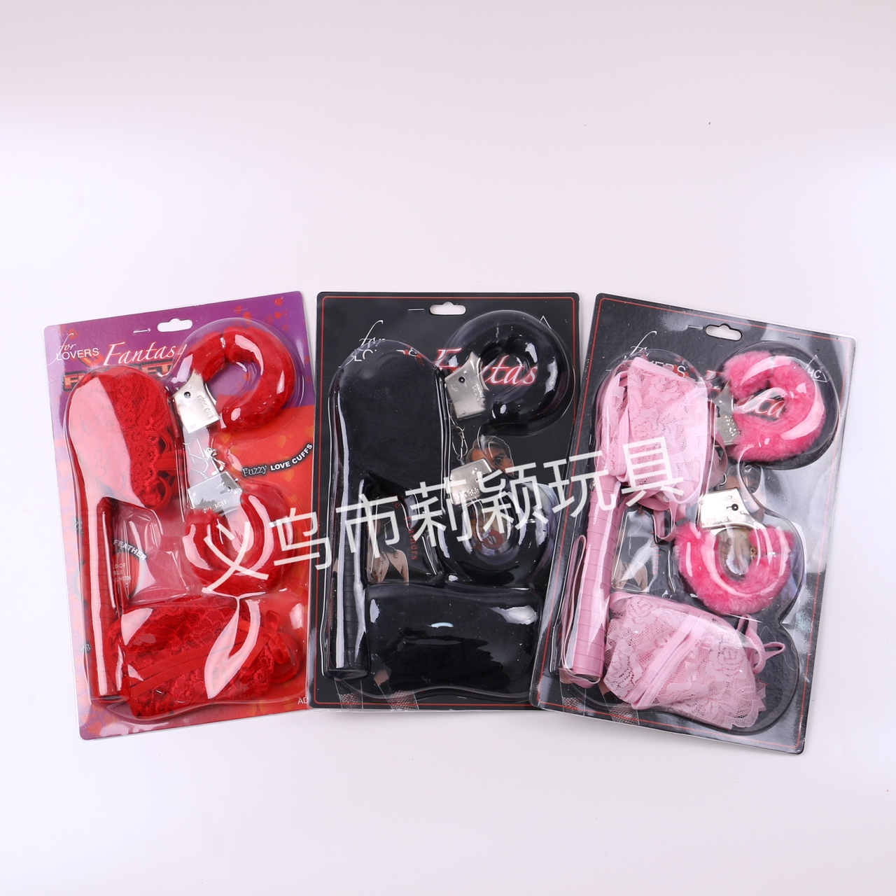SM情侣四件套装情人节游戏套装万圣节产品  南美外贸产品 PU 好皮鞭+内衣内裤+毛绒手铐粉 红色四件套 LY-113细节图