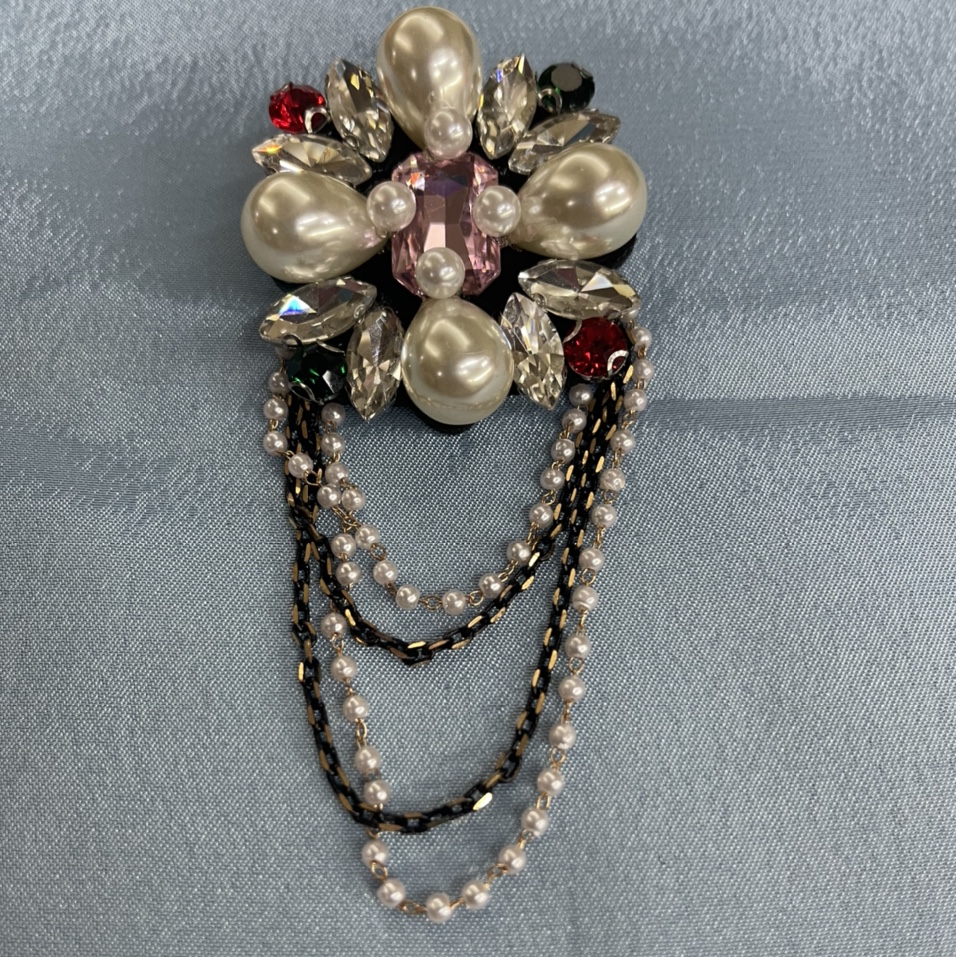 Stylish High quality Pearl Chain Brooch 6