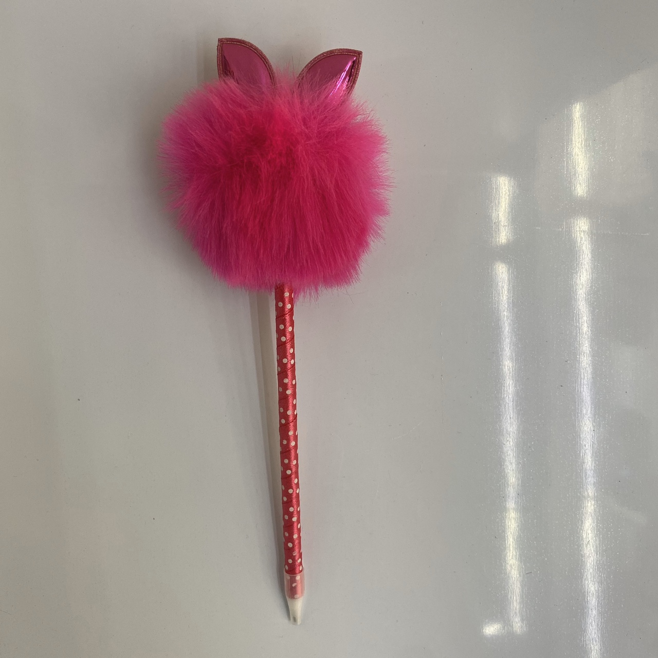 梅红色毛球兔耳朵工艺圆珠笔书写工具学习文具学生用品