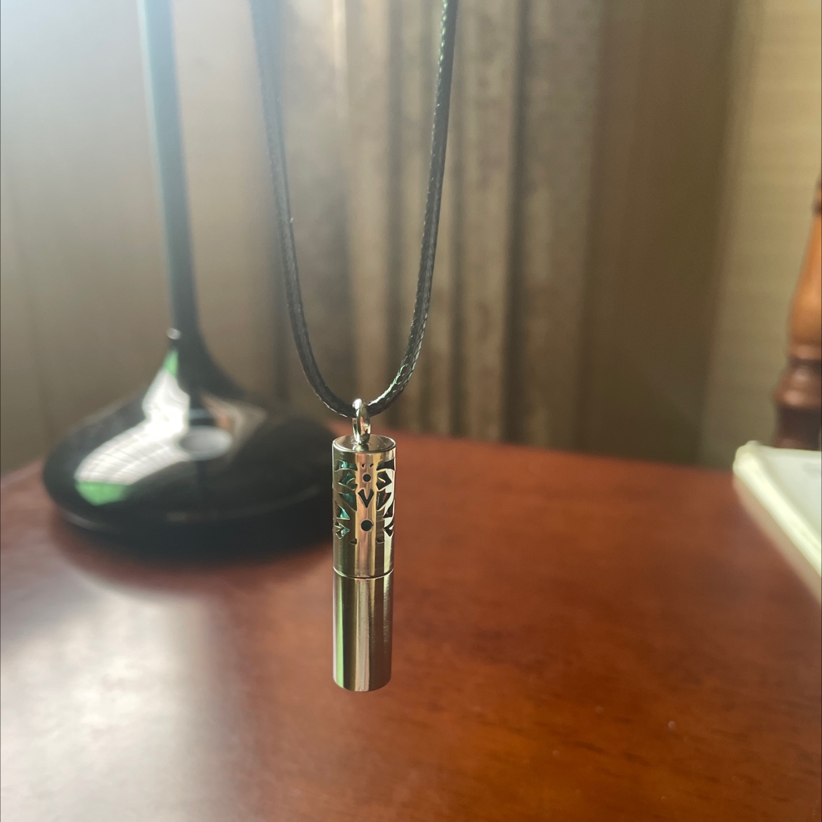 Stainless steel 3-section perfume and aromatherapy pendant I