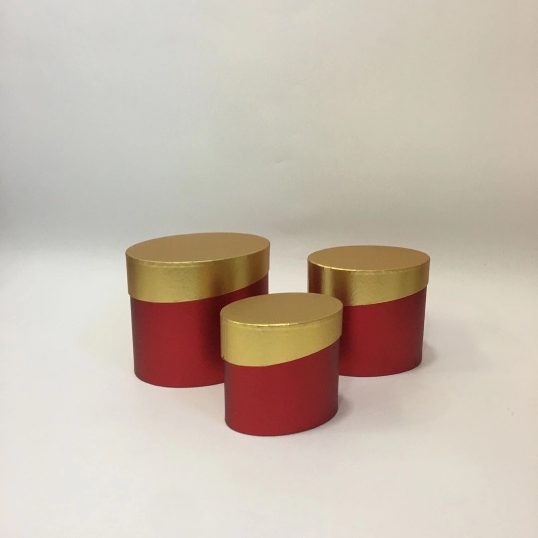 A cute gift box with gilded gold edges Application Scenario