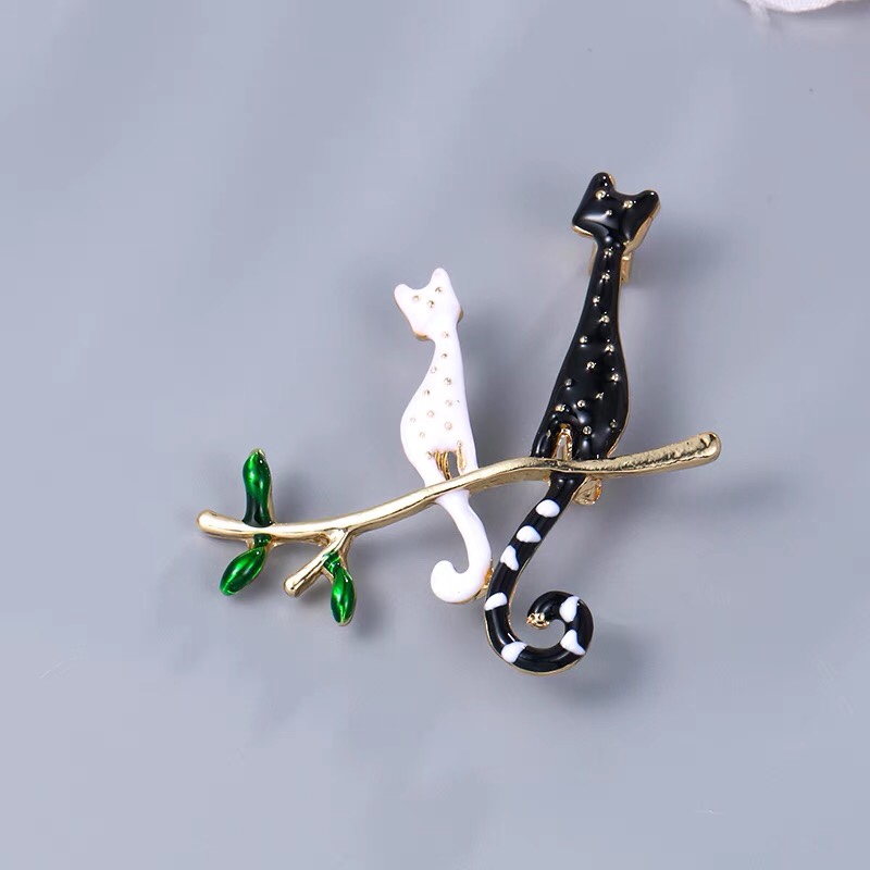 A brooch for a man who sleeps at night