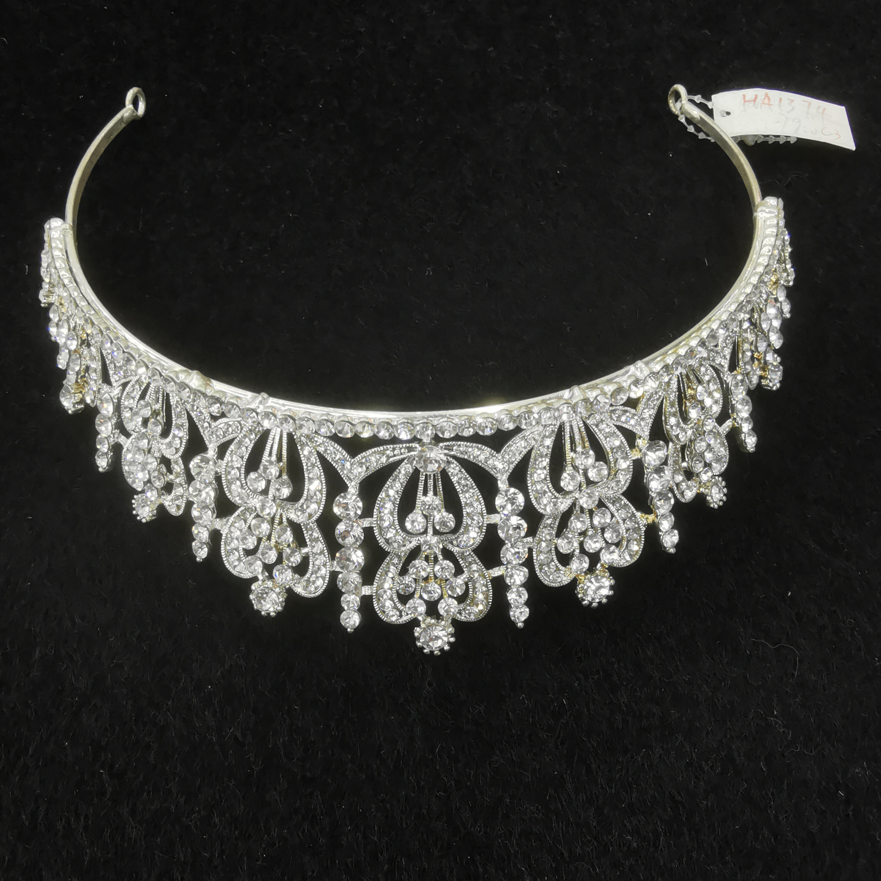 Crown bridal tiara Wedding dress photography and makeup accessories