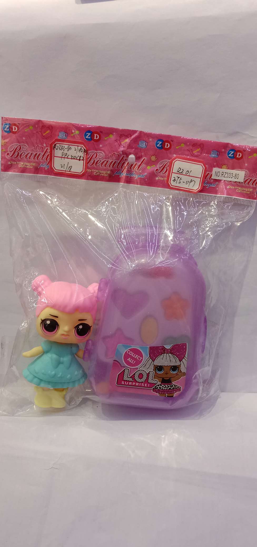 A 4-inch plastic doll cosmetic case details Picture