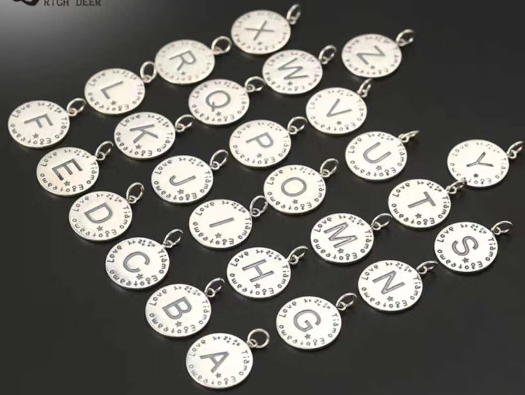 晶珀丽饰品品牌钛钢字母韩国大东门时尚潮流项链详情图17