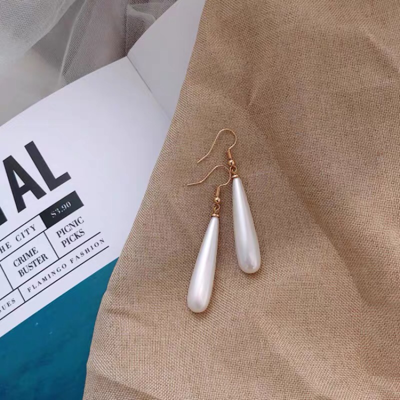 Yuna Accessories A-130 Japanese, Korean, European and American exquisite, luxurious, elegant, individual and fashionable long pearl ear hooks