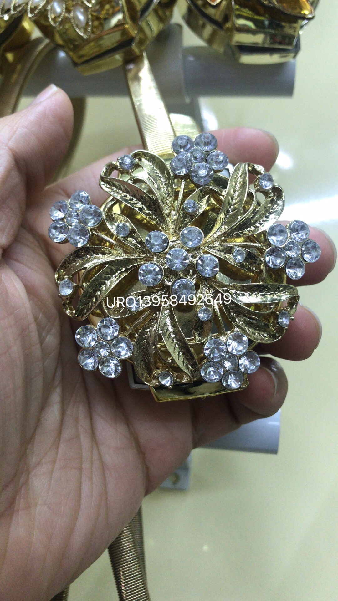 مواد التزيين بالستائر بالستائر، وقطع الستائر، والأعمدة الرومانية، ومسار الستائر، ومشبك الستائر، ومشبك الستائر المغناطيسية detail image 4