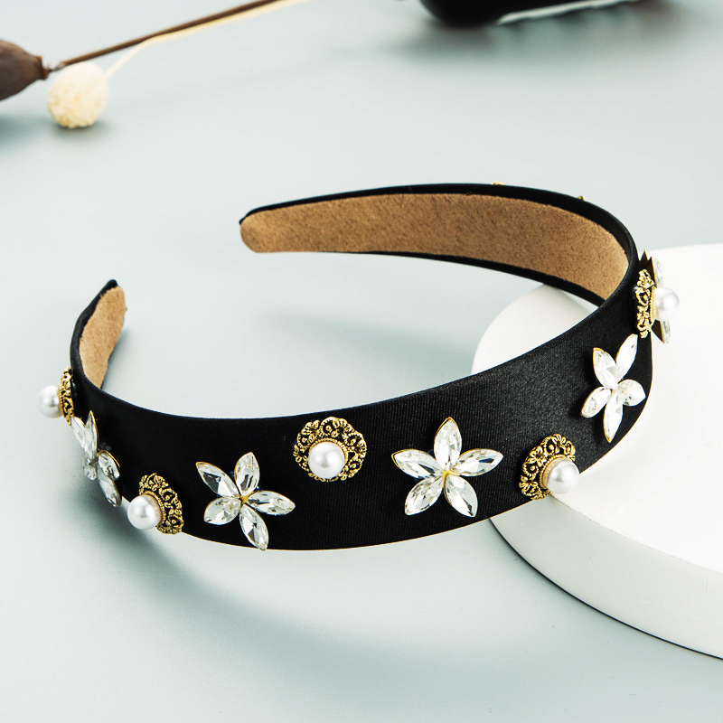 European and American fashion trend pearl rhinestone garland retro court-style wide-edge headband Specification drawing