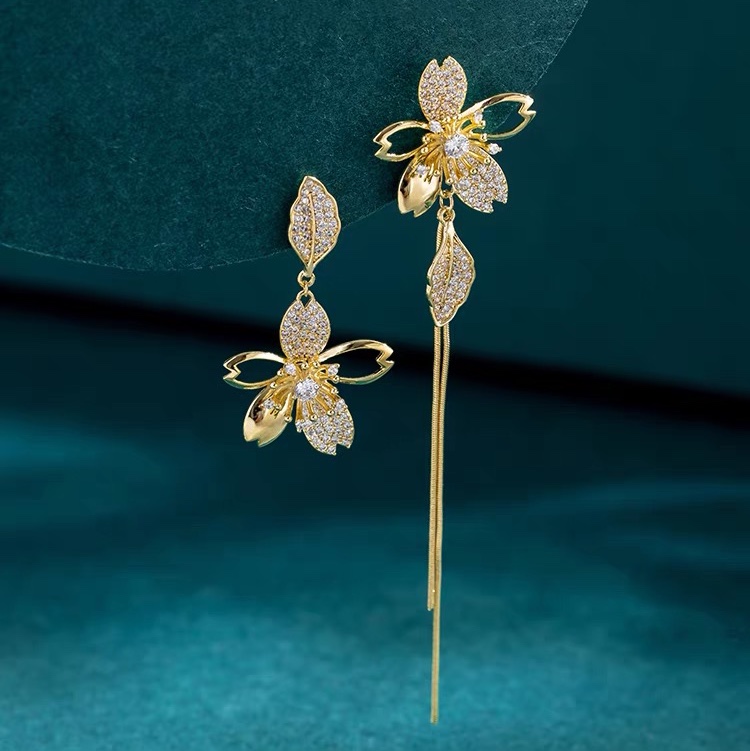 Asymmetrical flower earrings