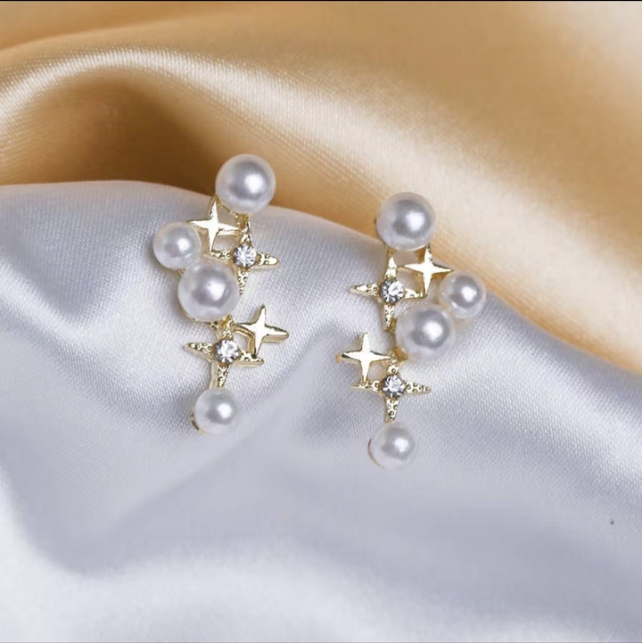 Stud earrings A51
