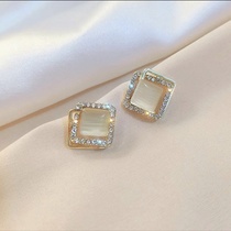 Stud earrings A34