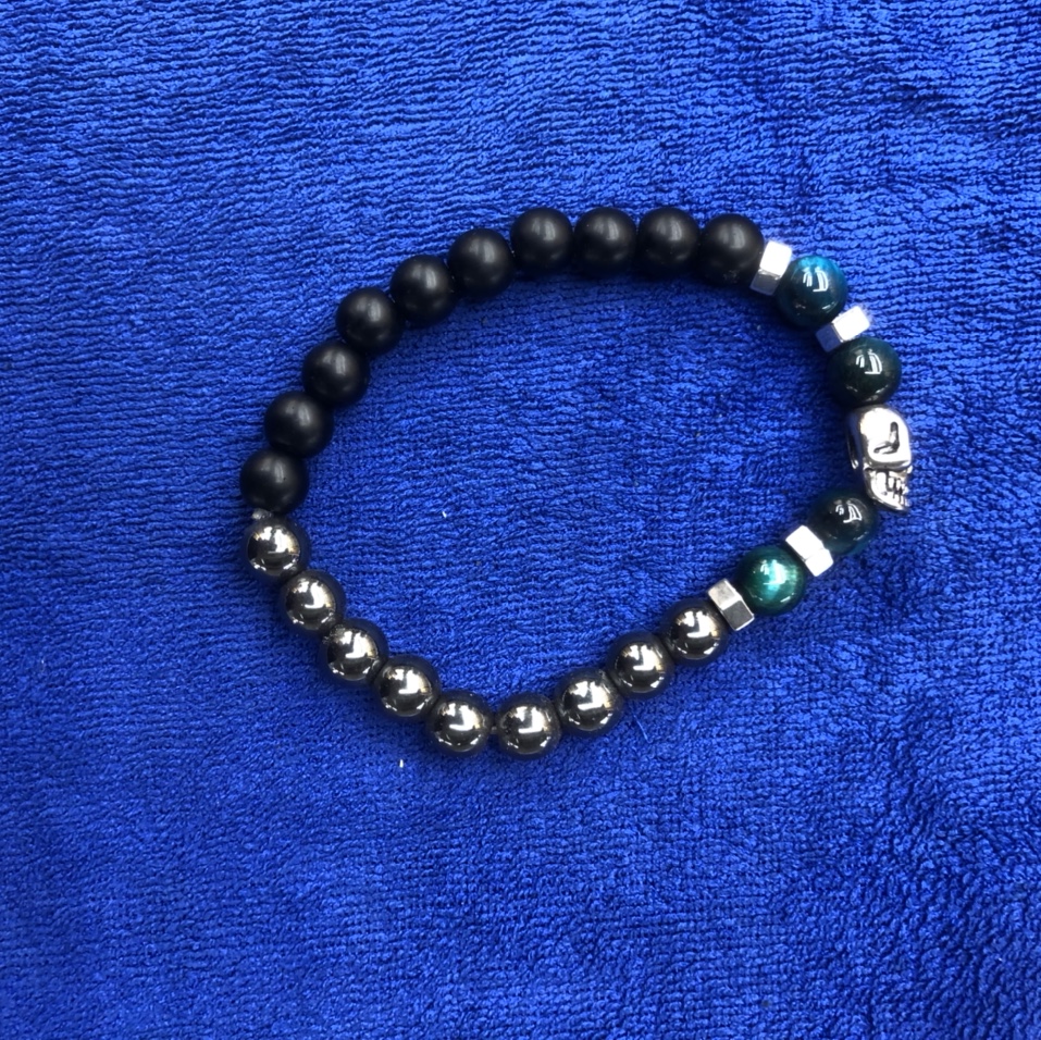 不锈钢全黑石配鬼头手链钢搭配男士休闲裤6668