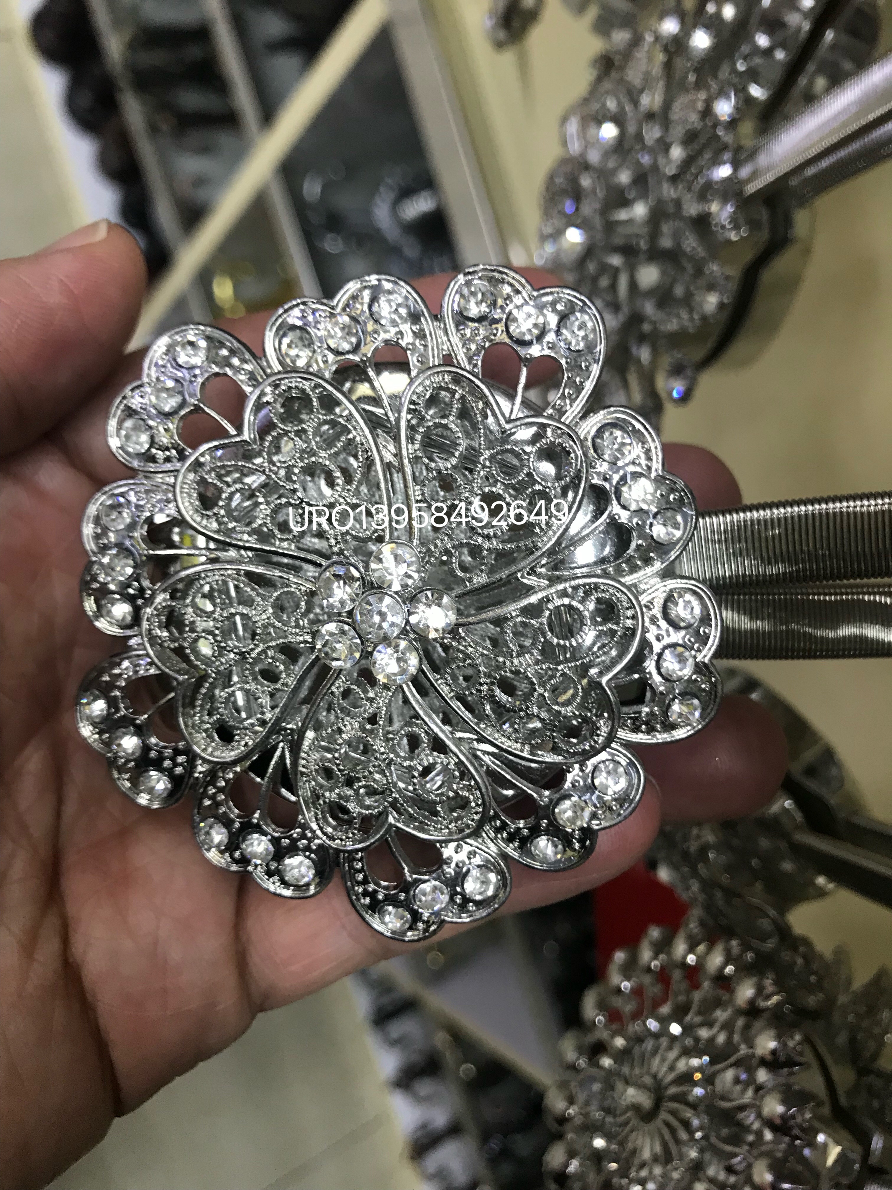 مواد التزيين بالستائر بالستائر، وقطع الستائر، والأعمدة الرومانية، ومسار الستائر، ومشبك الستائر، ومشبك الستائر المغناطيسية detail image 9