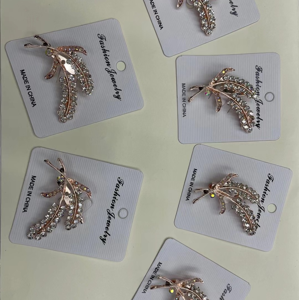 Wheat-flower brooch