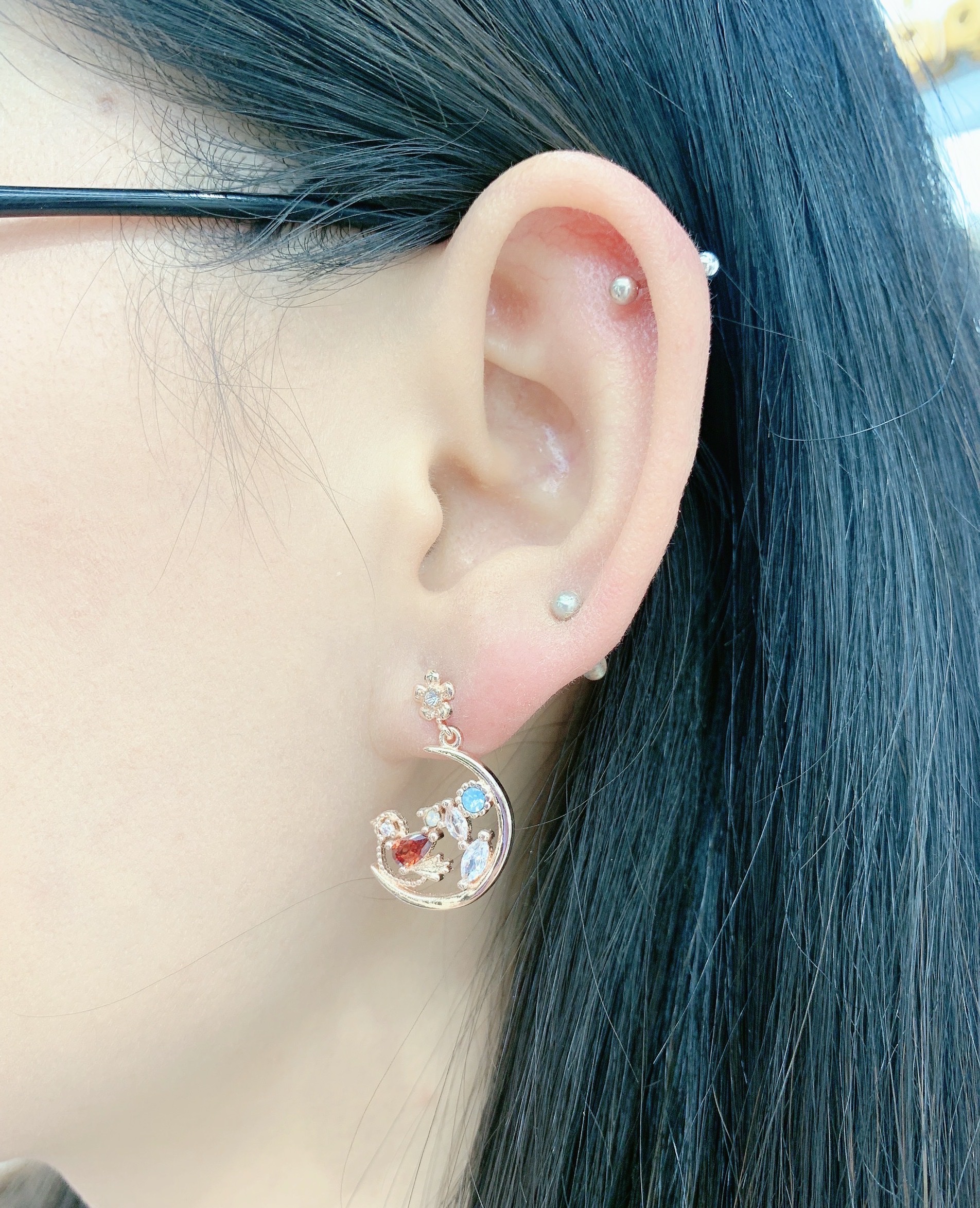 Dongdaemun, South Korea, micro-inlaid zircon flower bird cute and fresh asymmetrical moon S925 silver needle earrings detail image 1