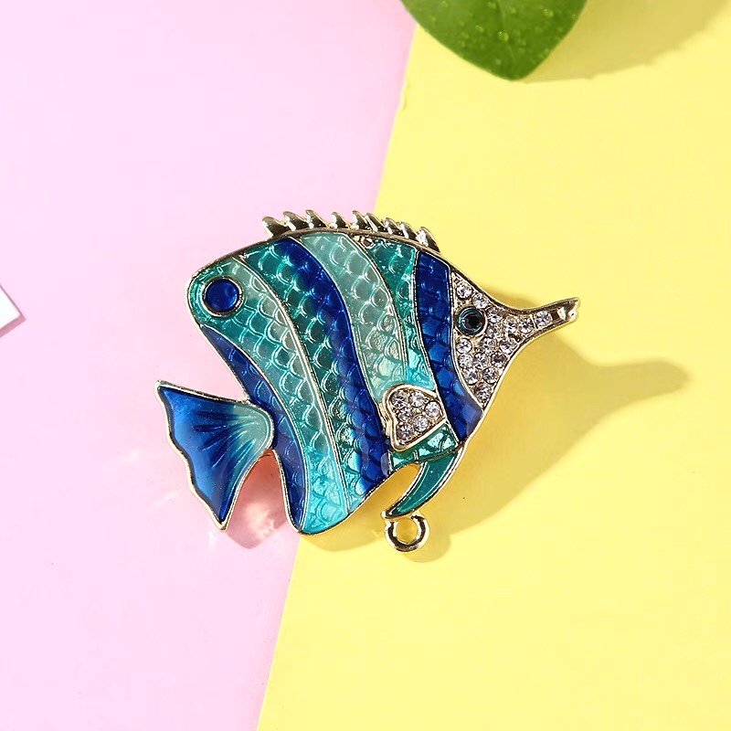 Sea fish brooch