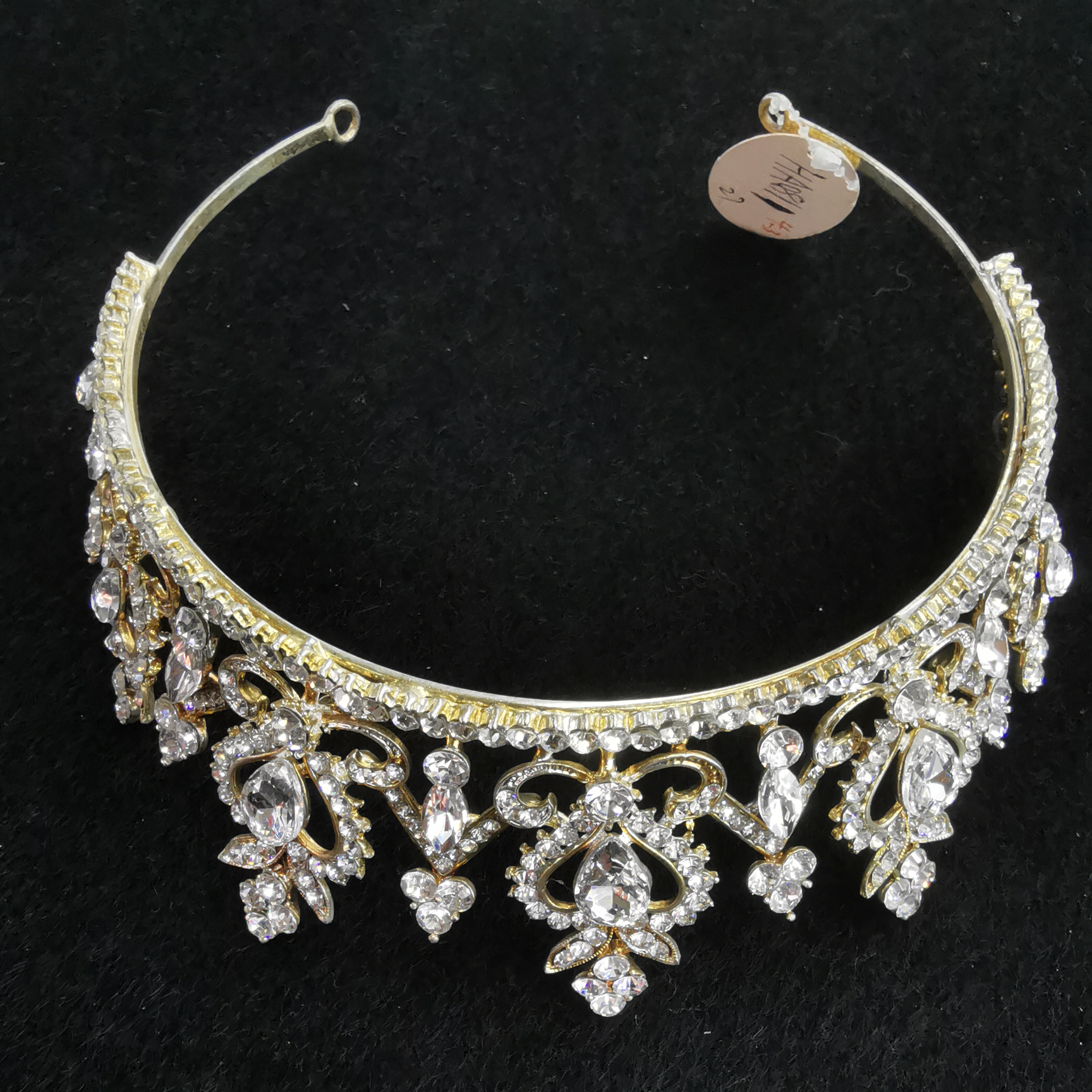 The Crown family! Bridal Crown Korean elegance and makeup photography dress accessories