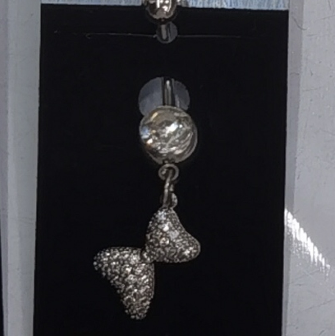 Bow tie and navel button