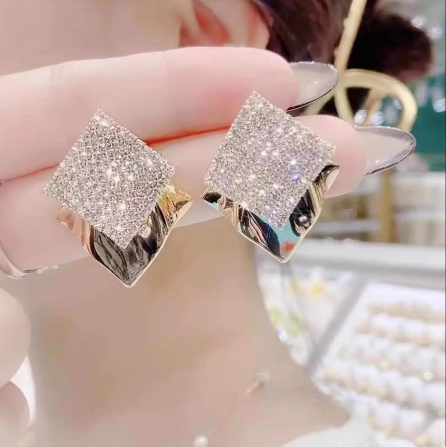 Stud earrings -360