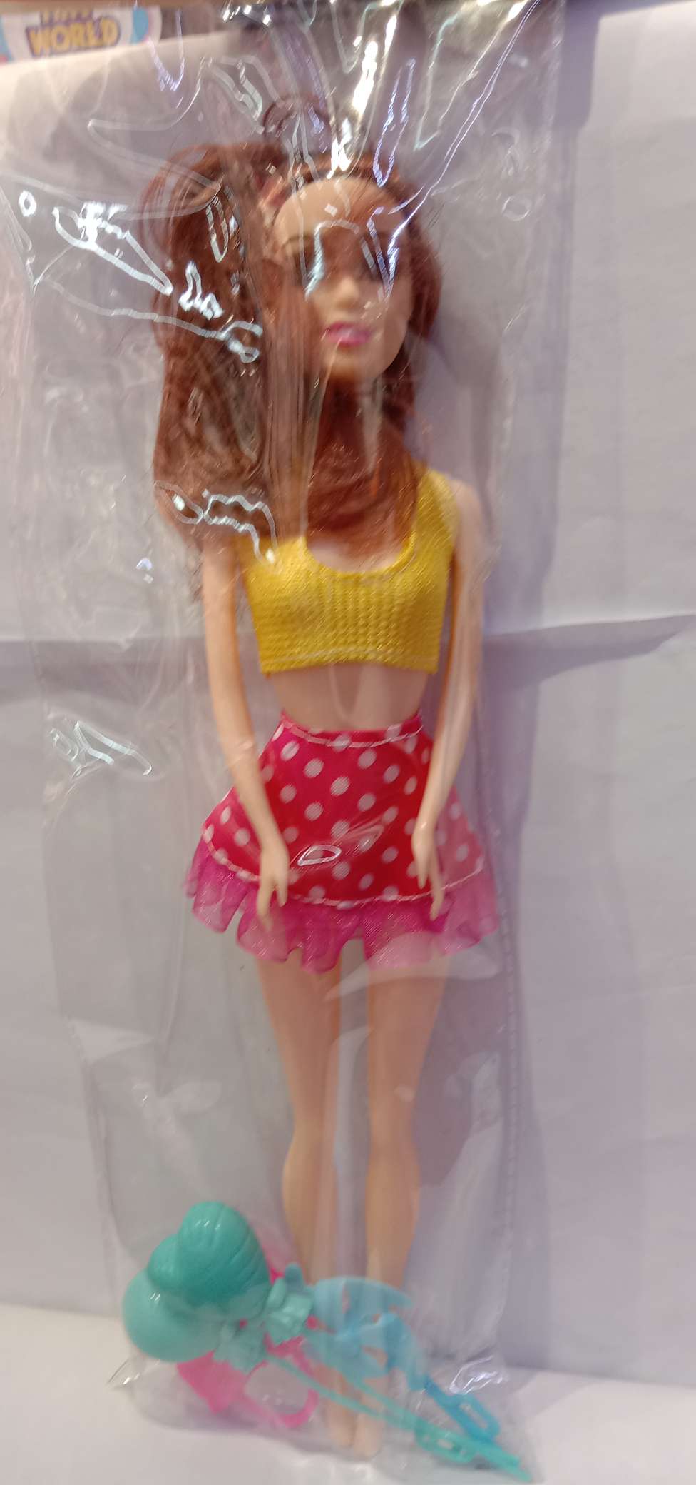 11-inch full-body Barbie with accessories detail image 1