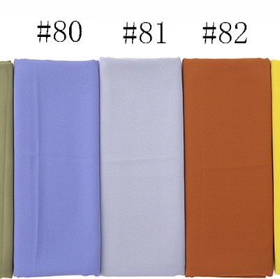 Regalo promocional verano nuevo 80 color sólido chiffon de alta calidad popular larga toalla casual cubierta cabeza gasa pañuelo