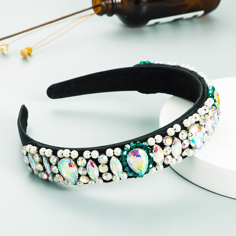 European and American teardrop-shaped glass diamond crystal pearl fashionable and trendy headband details Picture