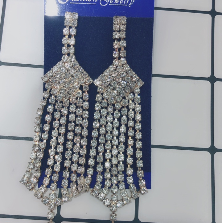 Claw chain earrings 50 thumbnail