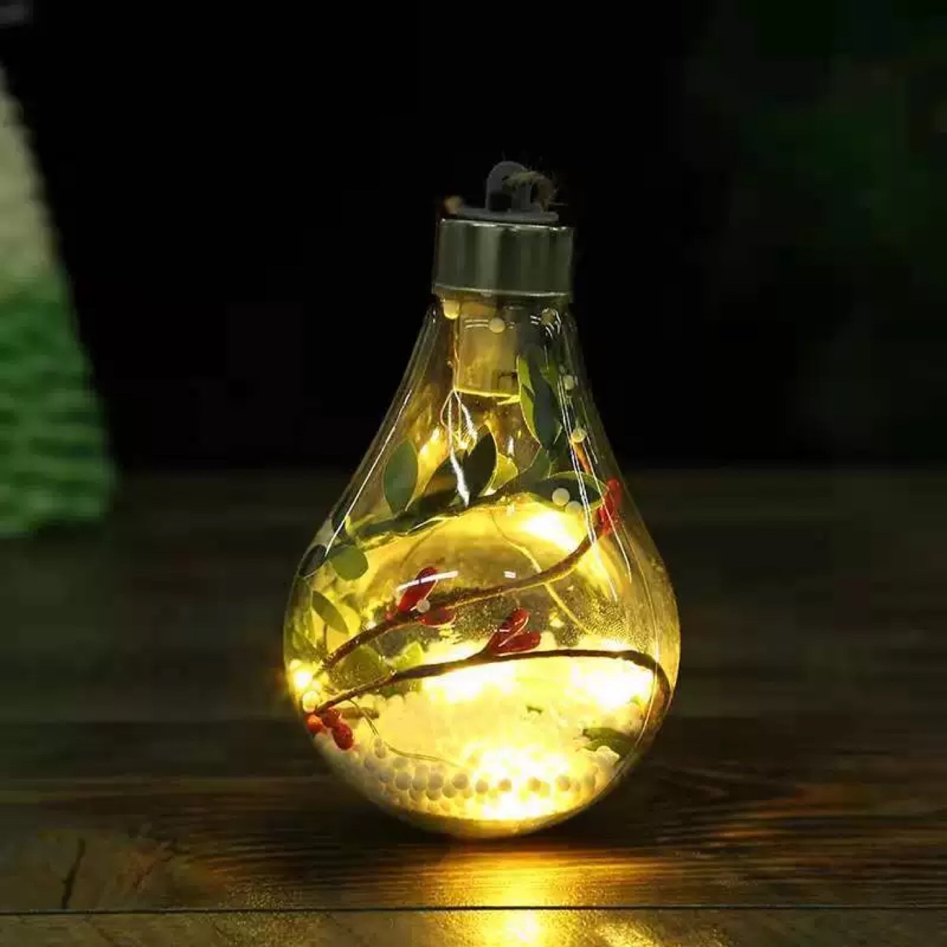 LED transparent Christmas balls, Christmas decorations, creative simulation bulbs, Christmas tree decoration pendants, plastic balls, 7*7*11, electronic olive branch, love bean balls, bubble lights Application Scenario