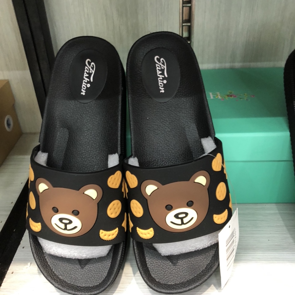 Slippers 78