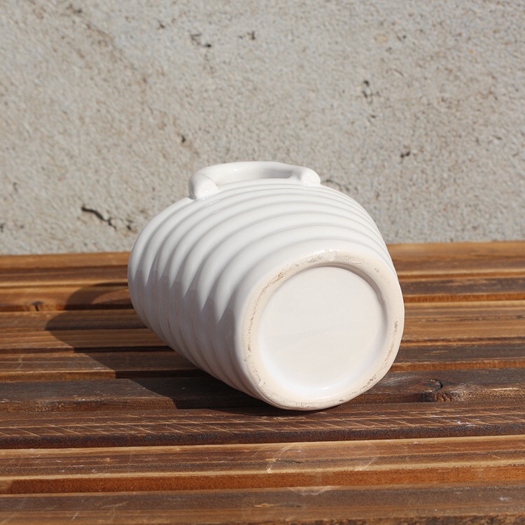 陶瓷手提篮花器详情5