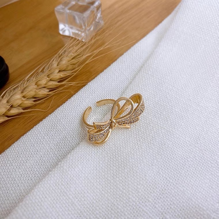 A high-end and elegant bow ring for women, a niche, light luxury, fashionable and individual style on Instagram, a trendy index finger ring with an exquisite opening detail image 4