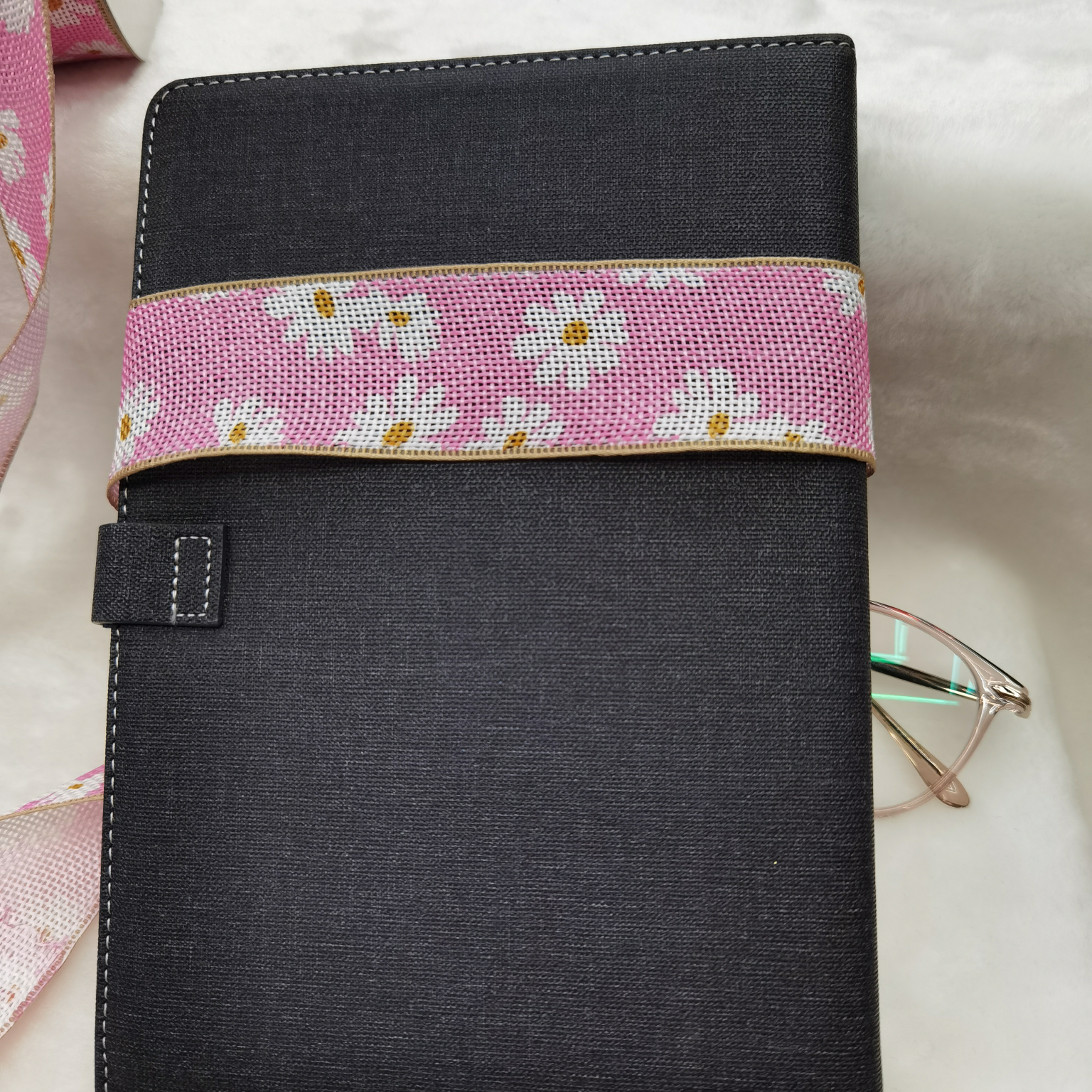 Imitation twist edge, DIY making, Christmas, toys, clothing, craft, festival, jewelry, stationery, cards, packaging, all kinds of factory products can be equipped with wsz