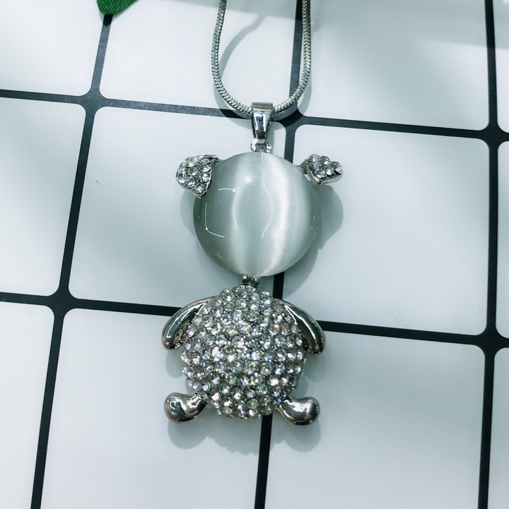 Sweater chain 62