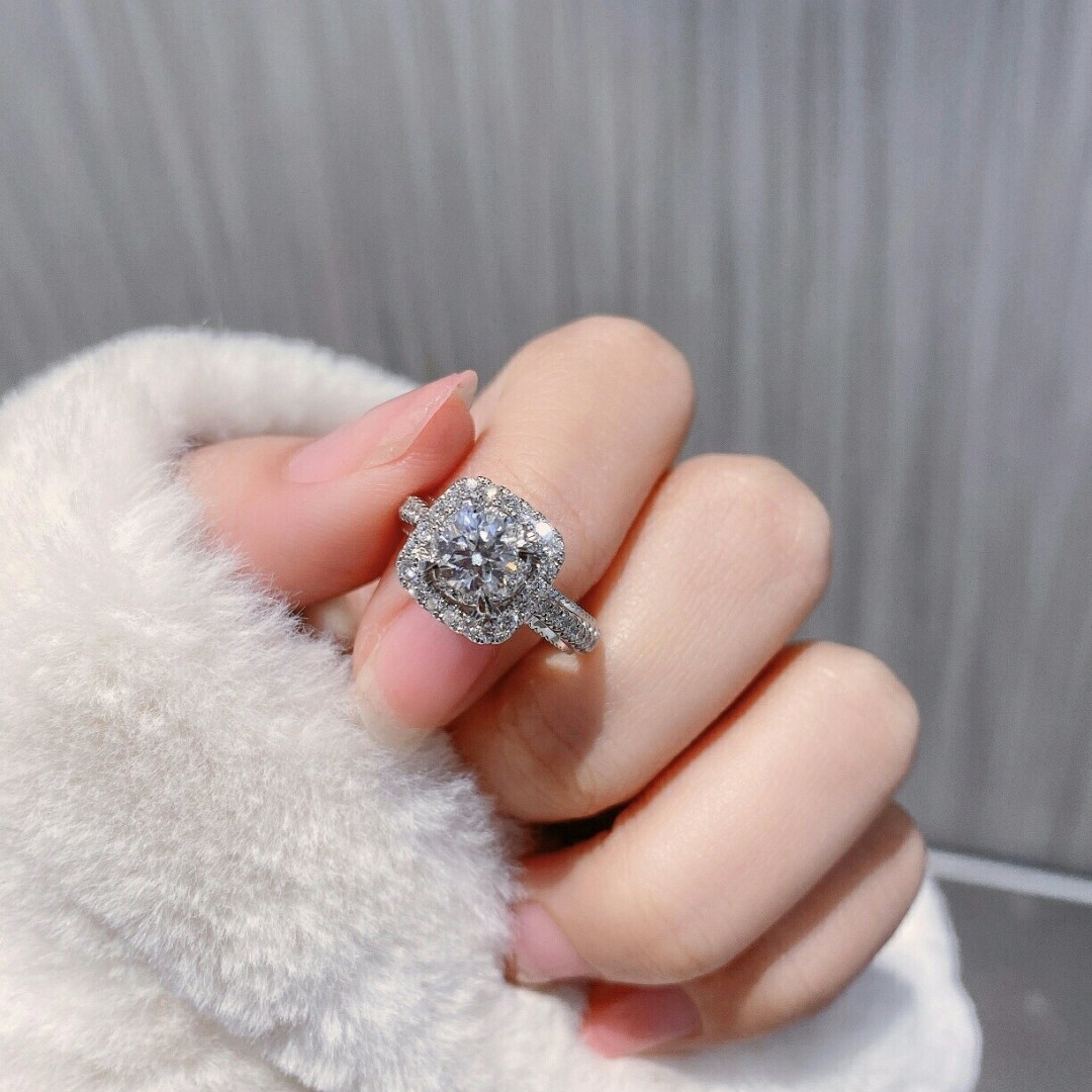 Temperament ring female engagement ring Diamond ring couples fashion ring engagement ring