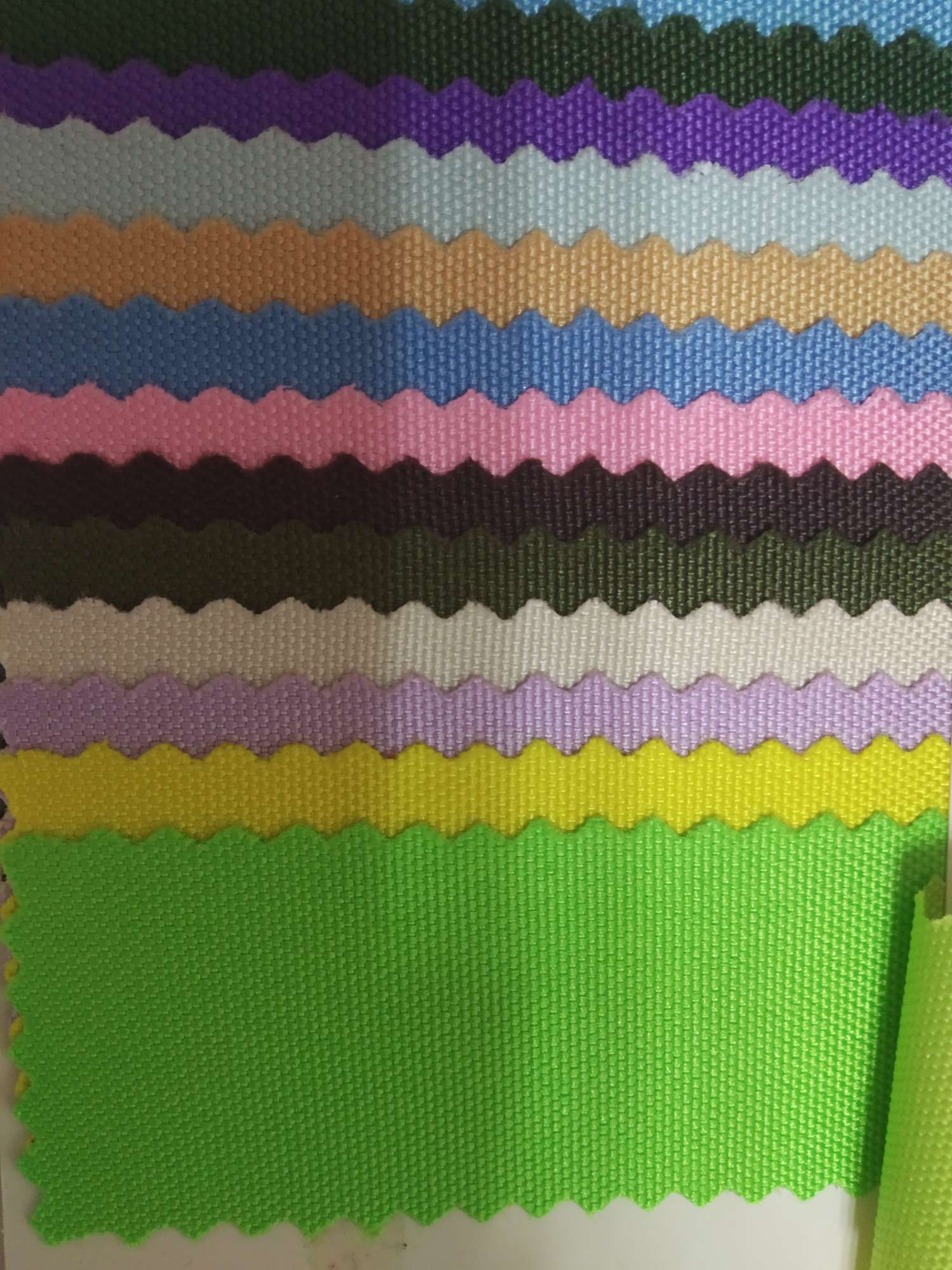 TY-041 600D Glossy pu waterproof, Euro standard 42# fruit green details Picture