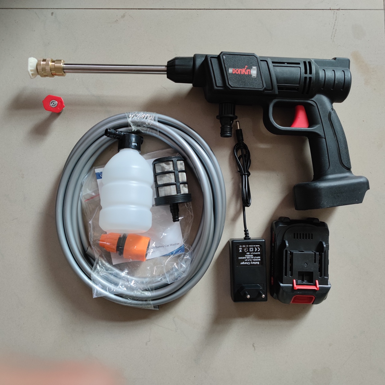Lithium electric cleaning and high pressure cleaning machine car washing tools