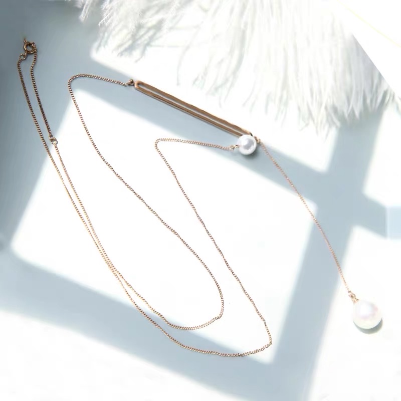 Simple and stylish Korean style necklace, versatile and elegant sweater chain, long style 3 Application Scenario