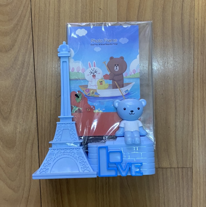 蓝色铁塔熊照片架