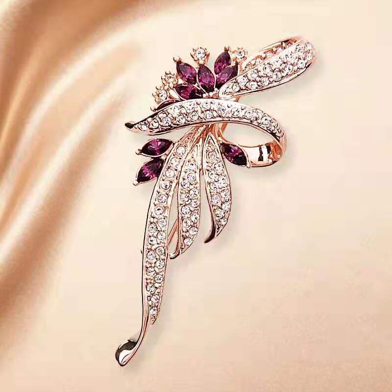 Alloy rhinestone unique style brooch